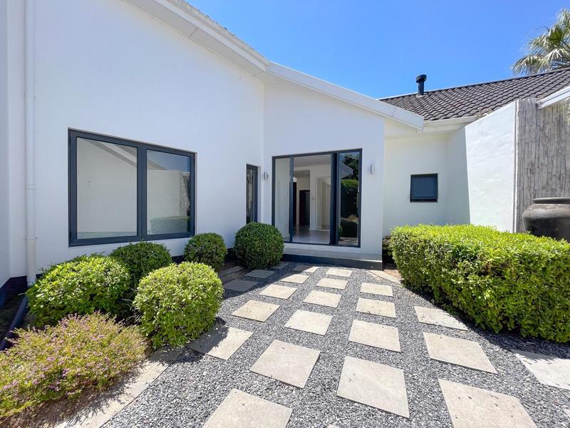 To Let 6 Bedroom Property for Rent in Constantia Western Cape